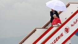 Leon XIV już w Algierii