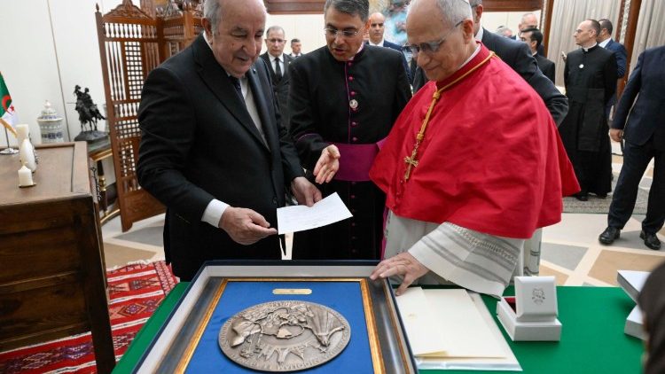 2026.04.13 Viaggio Apostolico in Algeria - Visita di cortesia al Presidente della Repubblica