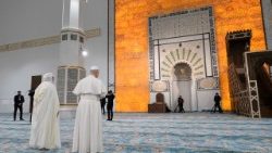 Le Pape à la Grande Mosquée d'Alger.