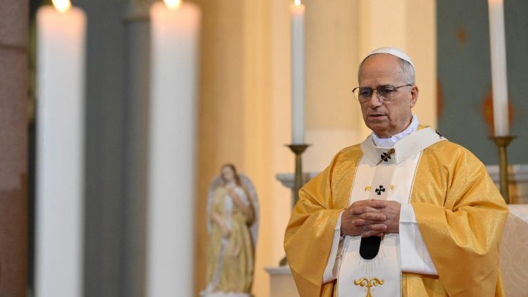 Lev XIV. v bazilice sv. Augustina v Annabě