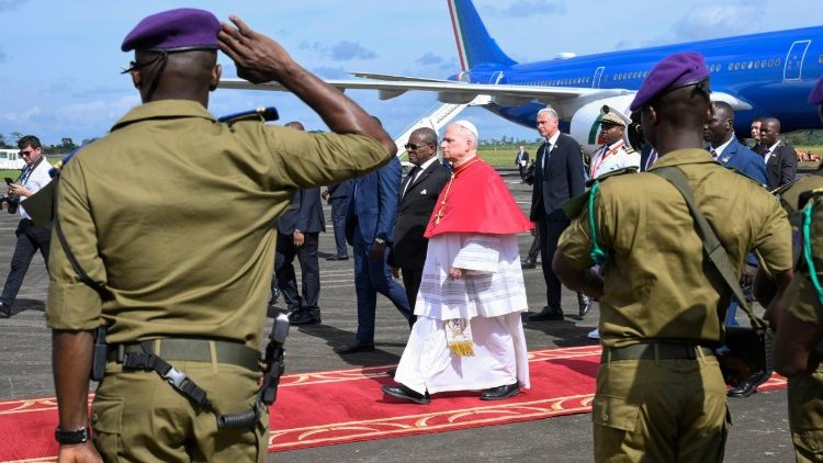 Papież przybył do Kamerunu 15.04.2026