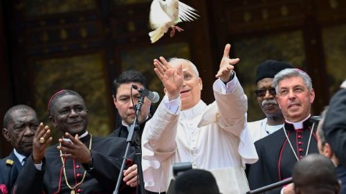 Il Papa a Bamenda: i poveri sono la luce in una terra insanguinata