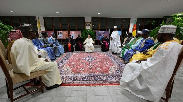 Papa alikutana na viongozi wa Kiislamu