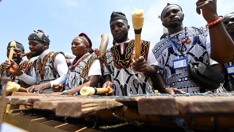 Wapiga marimba na kucheza