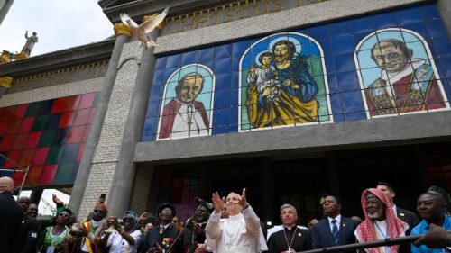 L&eacute;on XIV en messager de paix et de r&eacute;conciliation &agrave; Bamenda