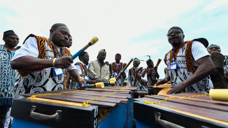 Misa katika Uwanja wa Bamenda