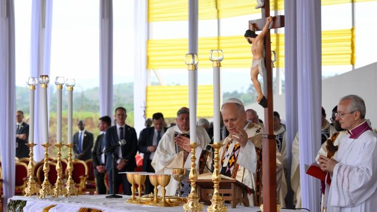 Wanafunzi wa Emau walimtambua Kristo Mfufuka katika Neno la Kuumega Mkate.