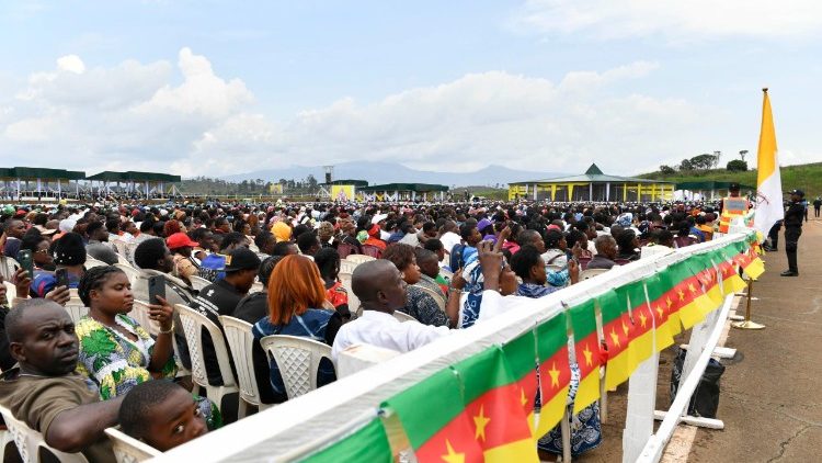 Misa katika Uwanja wa Ndege wa Bamenda