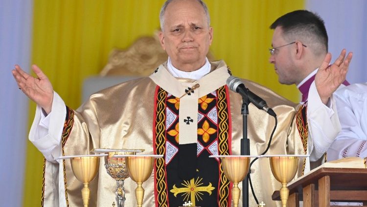 Ekaristi Takatifu ni chanzo na kilele cha maisha na utume wa Kanisa