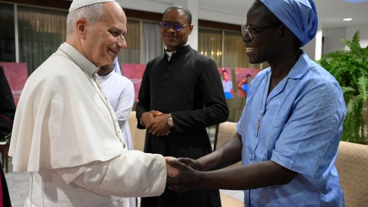 Сустрэча з настаяцельніцамі манаскіх супольнасцей у Камеруне