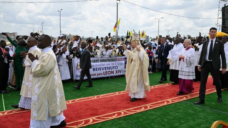 Papa Le&atilde;o XIV durante a Santa Missa