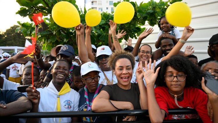 Nje ya Ubalozi wa Vatican nchini Angola