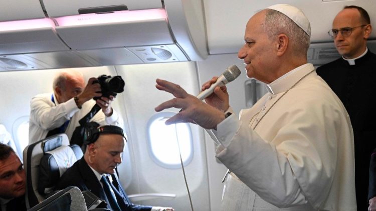 Papa Leo XIV anasema, hana haja ya kuendeleza malumbano na Trump