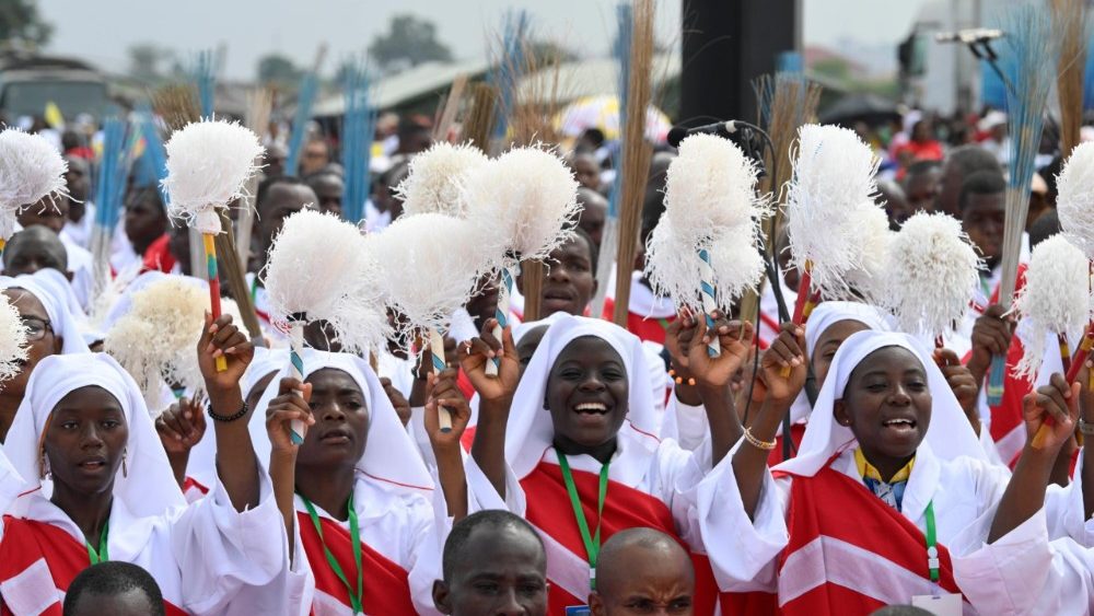 Sfântă Liturghie prezidată de Leon al XIV-lea la Yaoundé, în Camerun, în 18 aprilie 2026