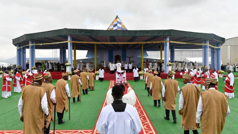 Sfântă Liturghie prezidată de Leon al XIV-lea la Yaoundé, în Camerun, în 18 aprilie 2026