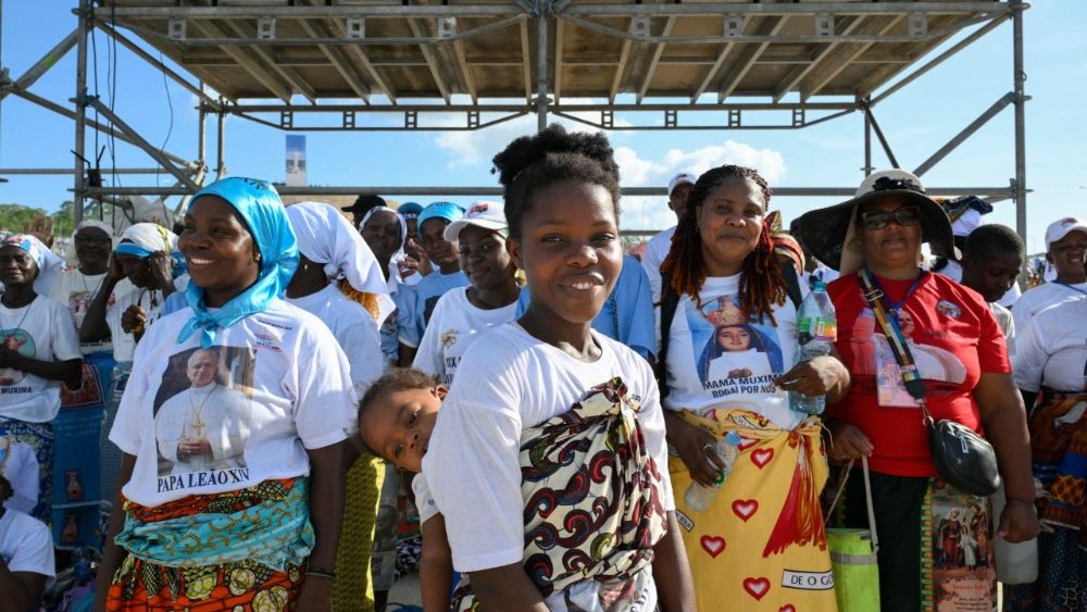 2026.04.19 Viaggio Apostolico in Angola - Preghiera del Santo Rosario