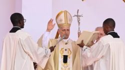 Papa Leão XIV preside à Missa, em Kilamba, Angola