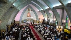 Tarehe 20 Aprili Papa alikuta na Maaskofu,Mapadre,watawa kike na kiume na wahhudumu wa kichungaji.