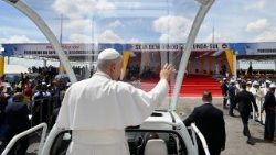 Pope Leo celebrates Mass