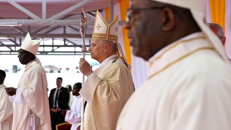 O Papa durante a missa em Saurimo