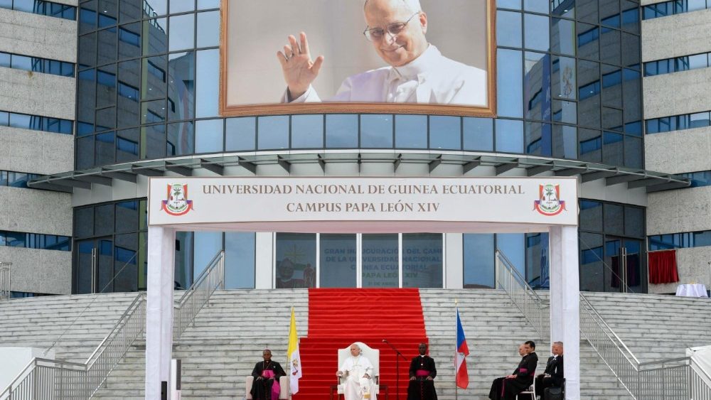 Leon al XIV-lea, la Universitatea Națională din Malabo, în Guineea Ecuatorială, marți 21 aprilie 2026