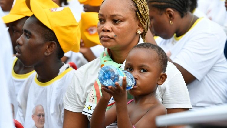 Bei der Begegnung an der Uni in Malabo mit der Welt der Kultur