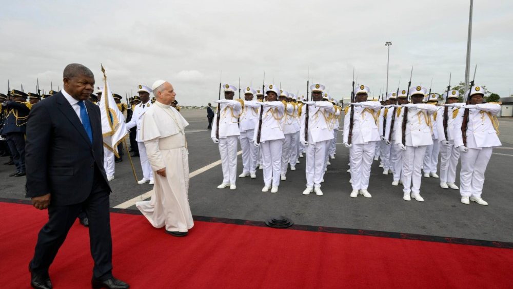 A despedida do Papa em Angola