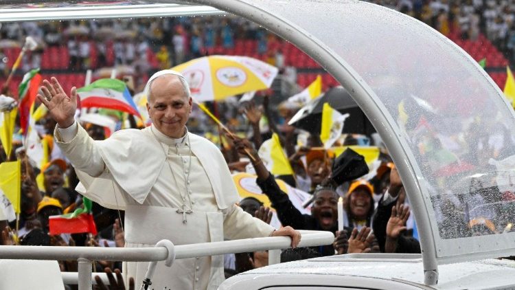 ĐTC L&ecirc;&ocirc; XIV gặp gỡ c&aacute;c bạn trẻ v&agrave; c&aacute;c gia đ&igrave;nh tại s&acirc;n vận động Bata, ng&agrave;y 22.04.2026.