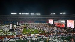 2026.04.22 Viaggio Apostolico in Guinea Equatoriale - Incontro con i giovani e le famiglie