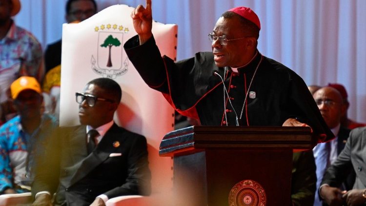 Enthusiastic greeting from the Apostolic Administrator of Bata, Bishop Miguel &Aacute;ngel Nguema Bee