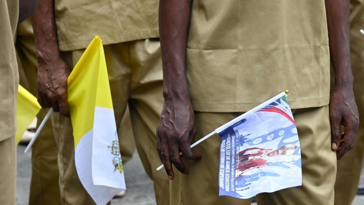 Des d&eacute;tenus de la prison de Bata