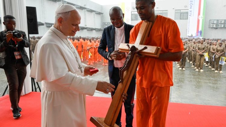 2026.04.22 Visita alla Prigione di Bata - Viaggio Apostolico in Guinea Equatoriale