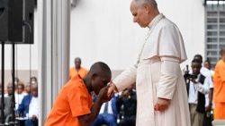 2026.04.22 Visita alla Prigione di Bata - Viaggio Apostolico in Guinea Equatoriale