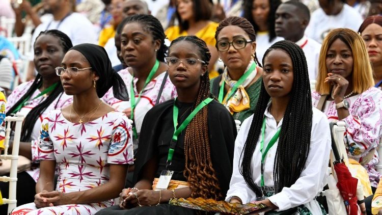 The crowds at Malabo Stadium