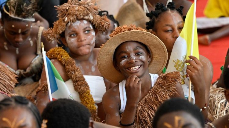 Fid&egrave;les lors de la messe