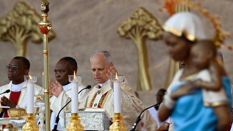 O Papa durante a missa em Malabo