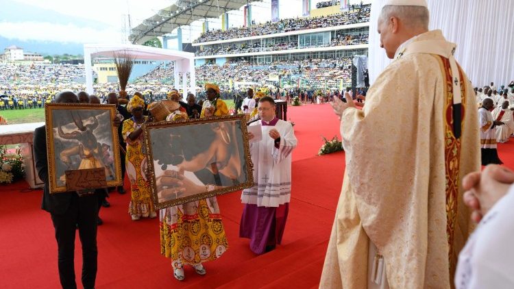 Alcuni quadri regalati al Pontefice