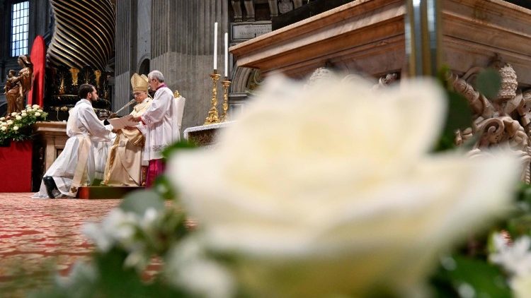 Papa Leone e un ordinando
