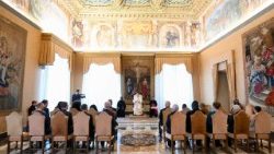Papa Leone XIV nell'udienza ai membri di Weltkirche & Dialog dell'arcidiocesi di Colonia