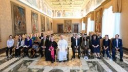 Audiência desta quinta-feira, 30 de abril, no Vaticano, aos membros da fundação Weltkirche-Weltmission.