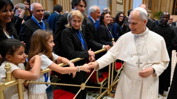 O Papa Le&atilde;o XIV na audi&ecirc;ncia aos funcion&aacute;rios da Confer&ecirc;ncia Episcopal Italiana