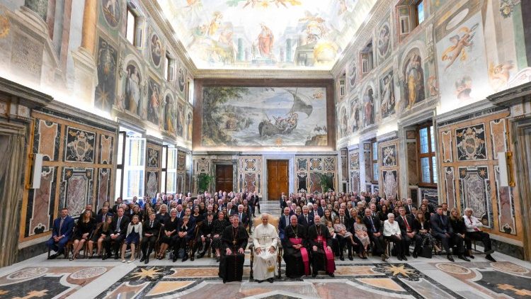 Le&atilde;o XIV na audi&ecirc;ncia aos membros da Papal Foundation (Vatican Nerws)