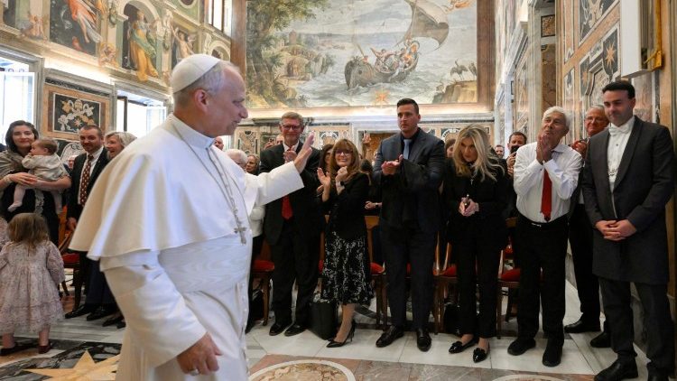 البابا لاوُن الرابع عشر يستقبل وفد المؤسسة البابوية The Papal Foundation ٢ أيار مايو ٢٠٢٦