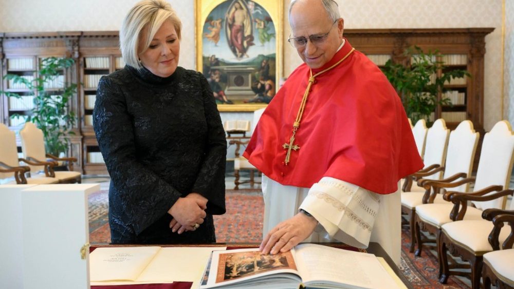 Leon al XIV-lea și președinta Islandei, Halla Tomasdottir,