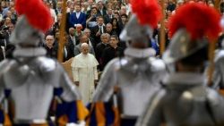 Guarda i momenti più significativi del giuramento delle 28 reclute della Guardia Svizzera Pontificia. 
