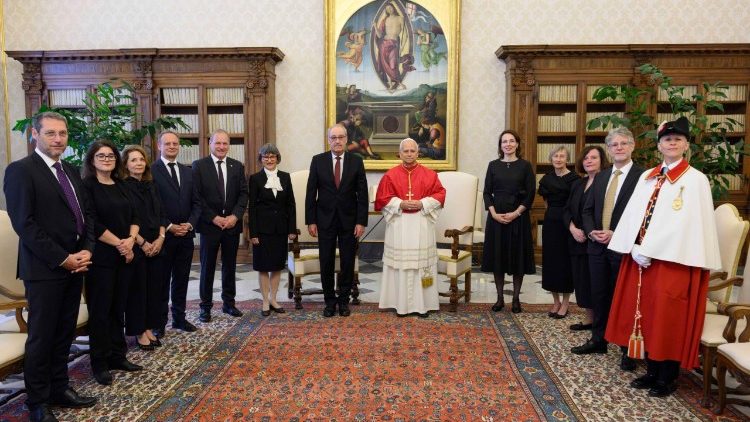 Prezident Šv&yacute;carsk&eacute; konfederace Guy Parmelin s delegac&iacute; u papeže Lva XIV.