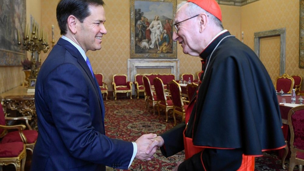 Cardinalul secretar de stat Pietro Parolin și secretarul de stat american Marco Rubio