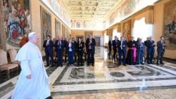 Papa Leone XIV nell'udienza ai membri degli Uffici redazionali della Libreria Editrice Vaticana