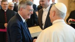 Mwaka 2026 Idara ya Uchapaji ya Vatican, LEV inamwimbia Mwenyezi Mungu kwa kuadhimisha Jubilei ya Miaka 100 tangu kuanzishwa kwake.