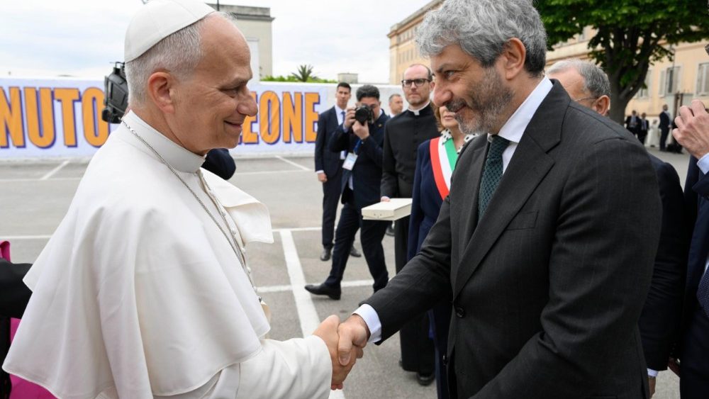 Přivítání v Pompejích, Roberto Fico, prezident regionu Kampánie, 8. 5. 2026